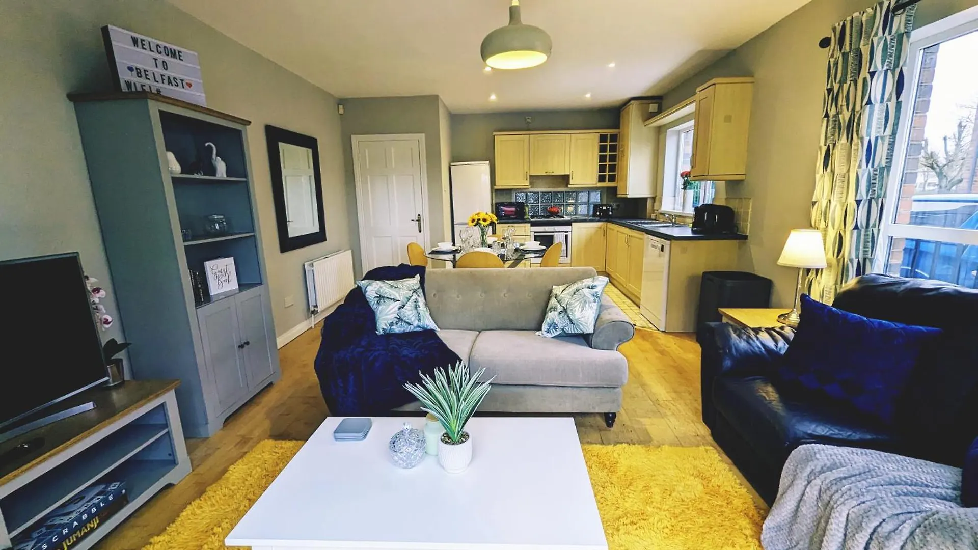 בלפסט Stunning Riverside Apartment